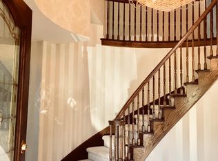 206 Scarborough Ct, Valparaiso, IN 46385