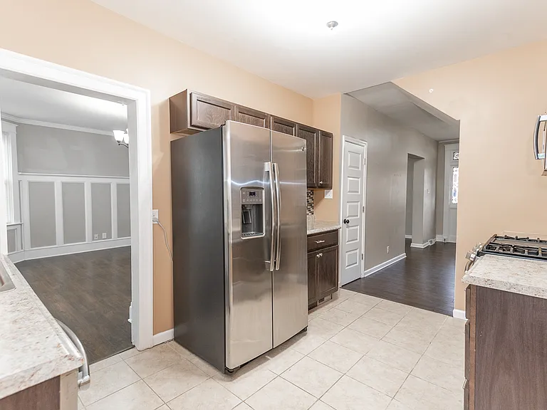 1609 Westfield St — Photo 10