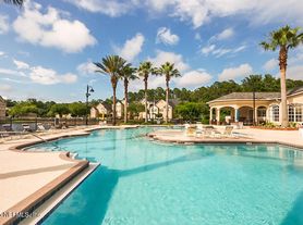 13810 Sutton Park Dr