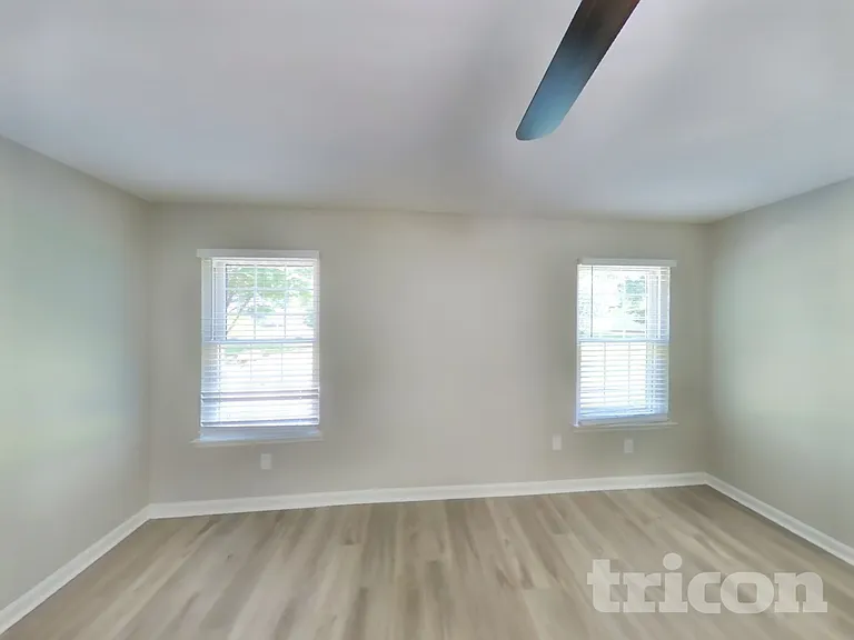 2701 River Bend Dr — Photo 6