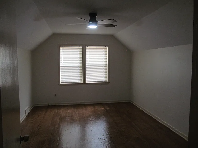 3111 Estes St — Photo 19