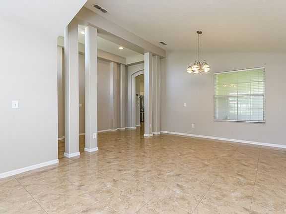 4th image of 3063 Eagle Crossing Dr
