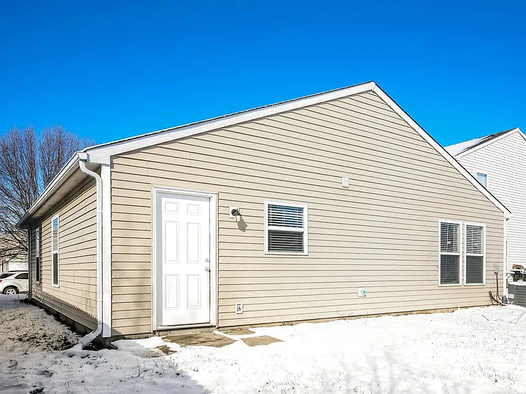 10860 Wymm Ln — Photo 24