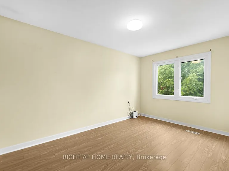 1361 Brands Ct — Photo 21