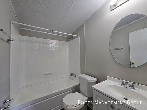 5th image of 160 Hawk Dr #160