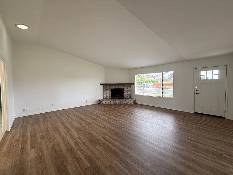 1693 E Alvin Ave — Photo 5