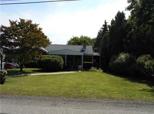 39 Norfolk Dr, Coraopolis, PA 15108