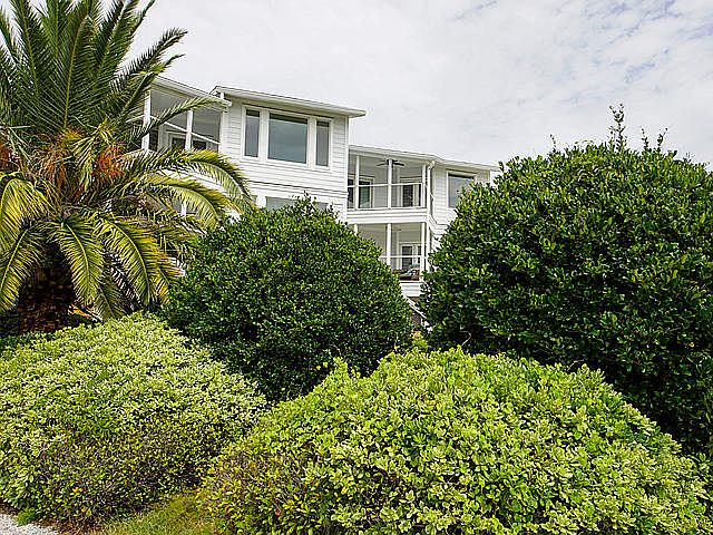 1st image of 510 Yacht Harbor Ct