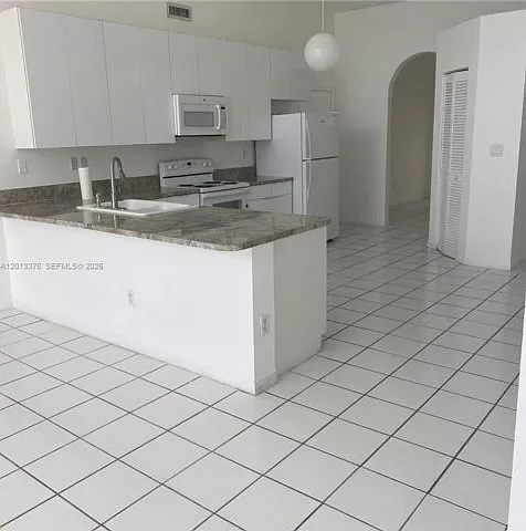 10867 SW 152nd Pl — Photo 5