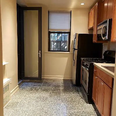 Rented by Brooklyn Real Inc | media 9