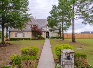 1901 E Woodland Cir, Muskogee, OK 74403