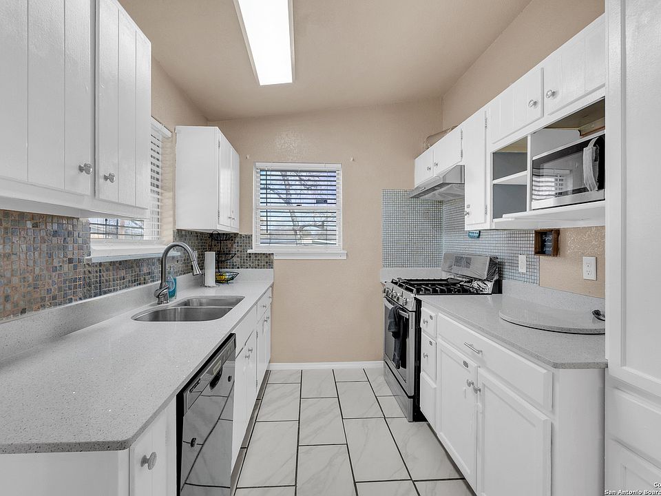 1st image of 6151 Birch Valley Dr
