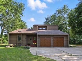 14860 Brick Rd, Granger, IN 46530