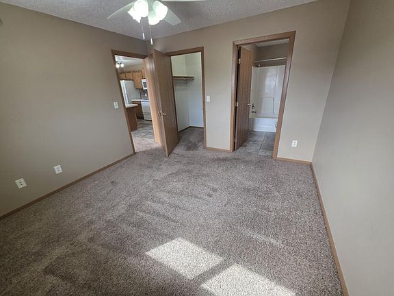 4th image of 4124 W Newcomb Dr #205