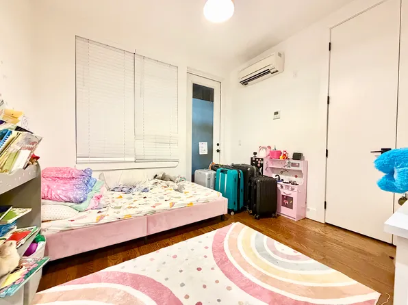 51 Cedar Street image 3 of 10