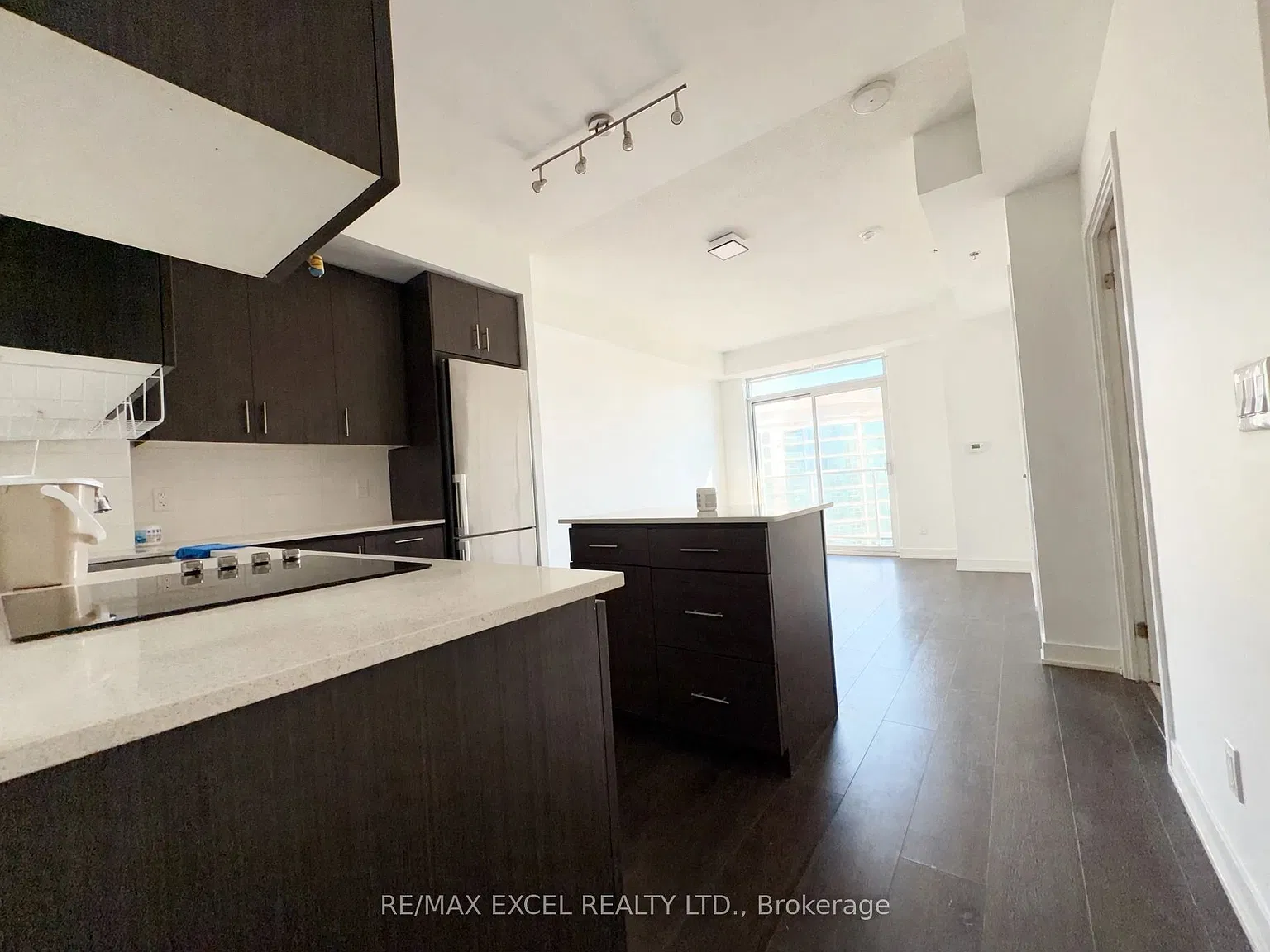 2 bed, $2,250 — Photo 4