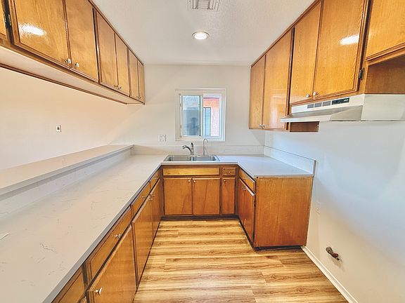 3rd image of 2032 Martina Ave