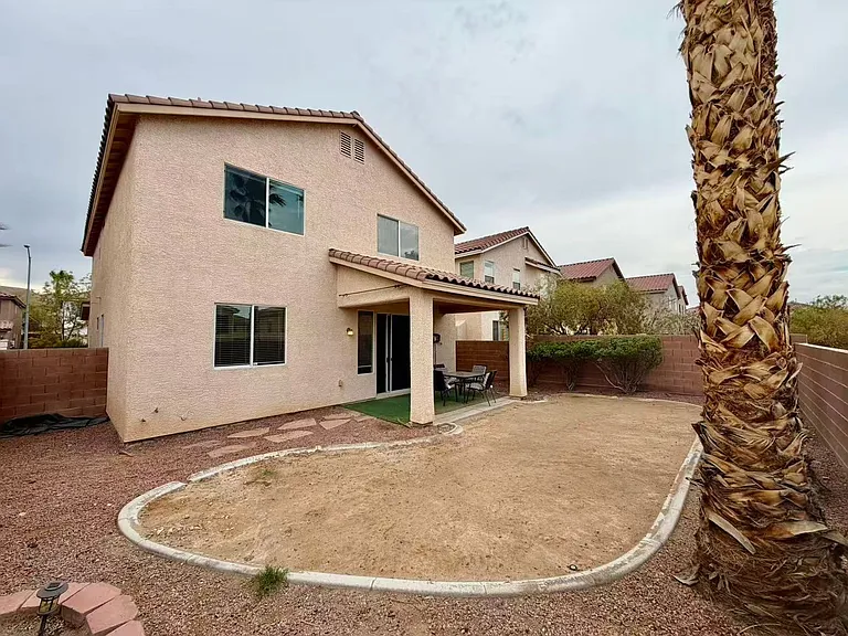 6068 Laughing Creek St — Photo 24