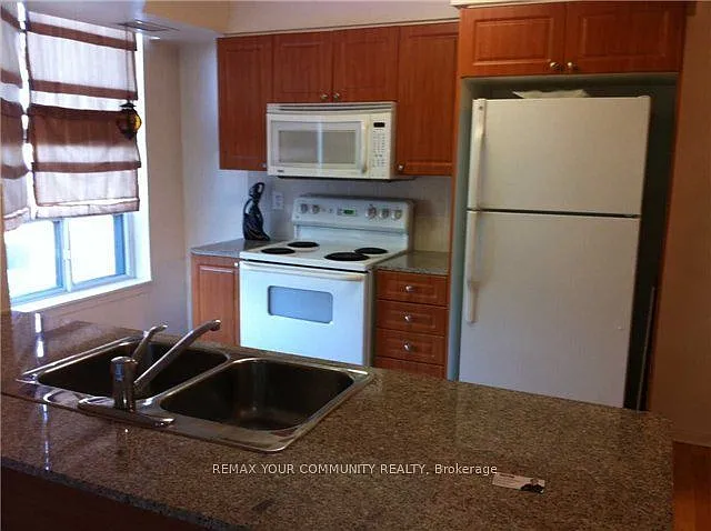5940 Yonge St #312 — Photo 3
