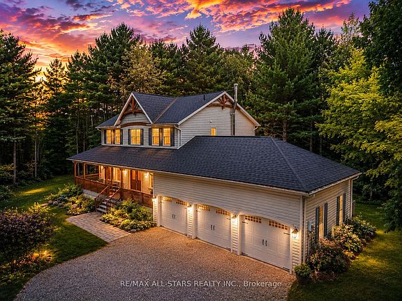 3rd image of 29 Robert Blvd