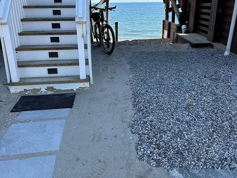 2149 Fairfield Beach Rd — Photo 29