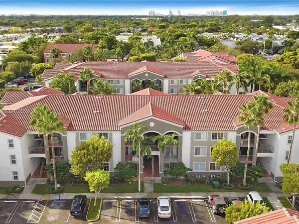 6841 SW 44th St APT 306, Miami, FL 33155