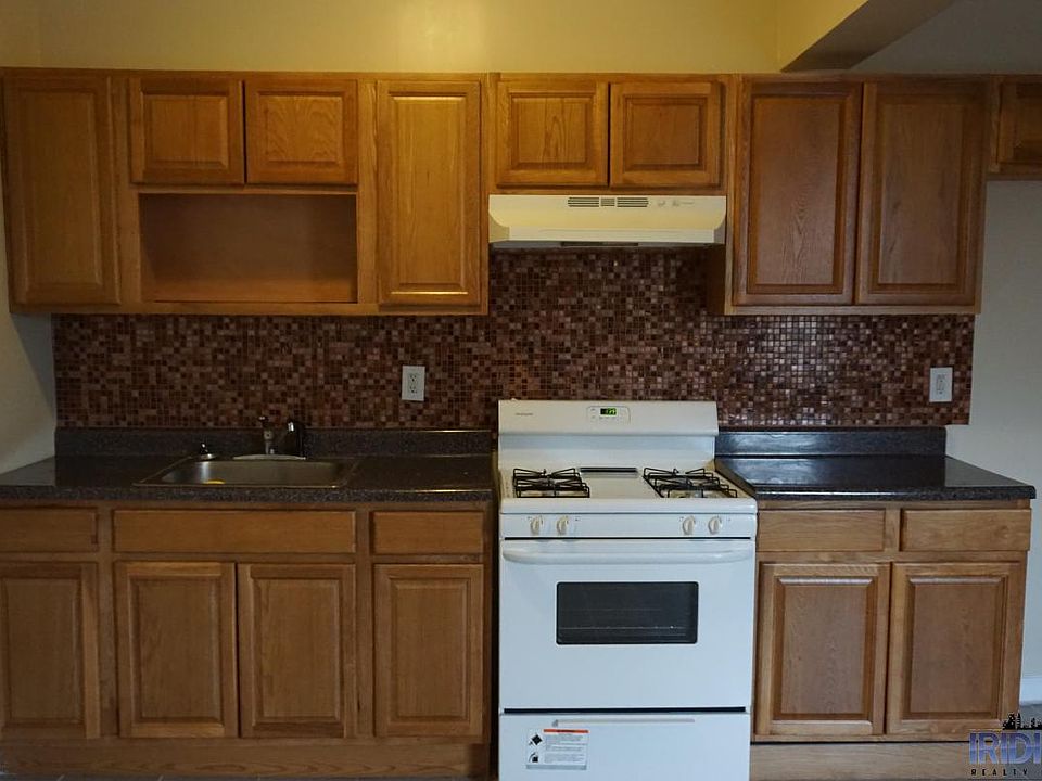 1st image of 68 Lenox Ave #2BR