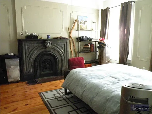 Rented by Brownstone Real Estate | media 9