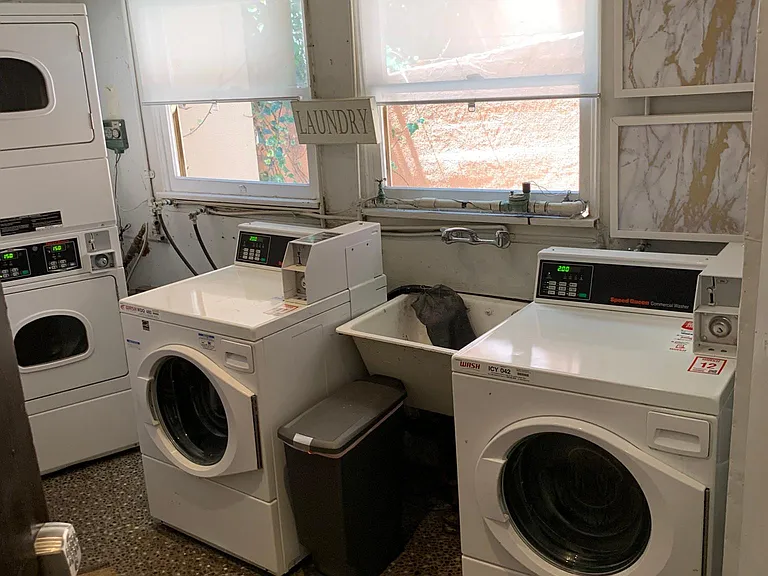 Laundry room on No. 12's floor- coin or app