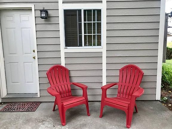 3rd image of 2802 Rockridge Ct APT 1