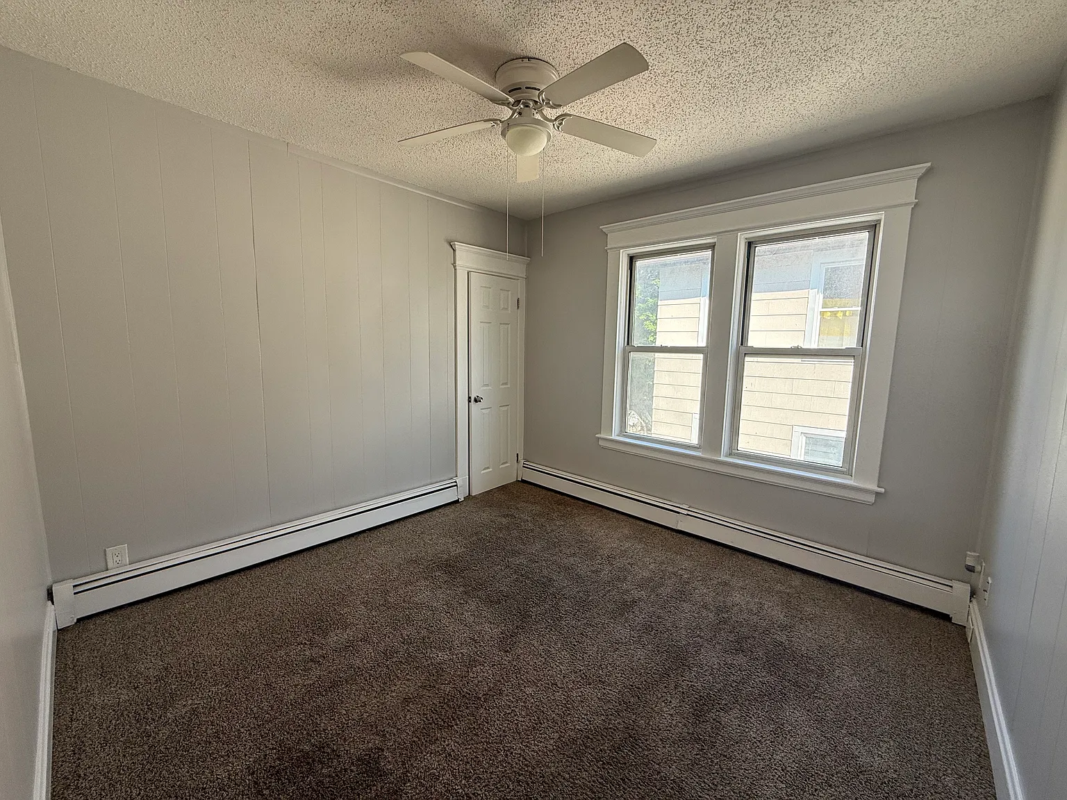 4 bed, 1184 sqft, $1,850 — Photo 4