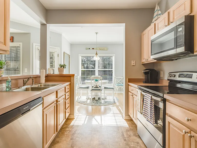 4302 Sand Piper Dr #4302 — Photo 9