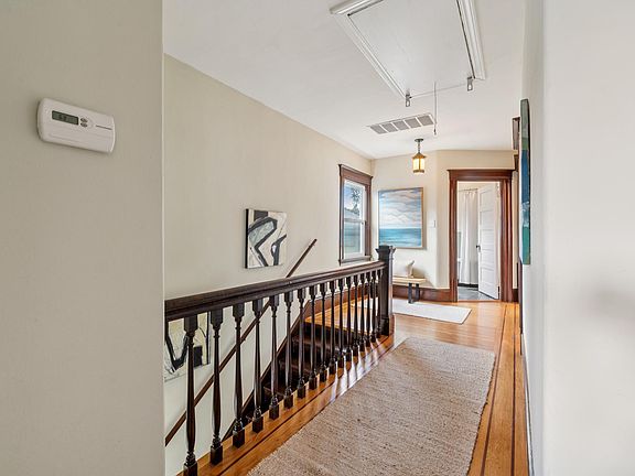 5th image of 532 42nd St #532