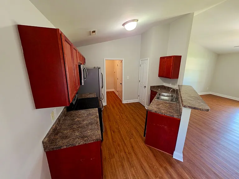 214 Michel Ct — Photo 5