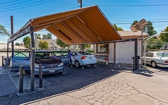 4th image of 27567 Sierra Hwy