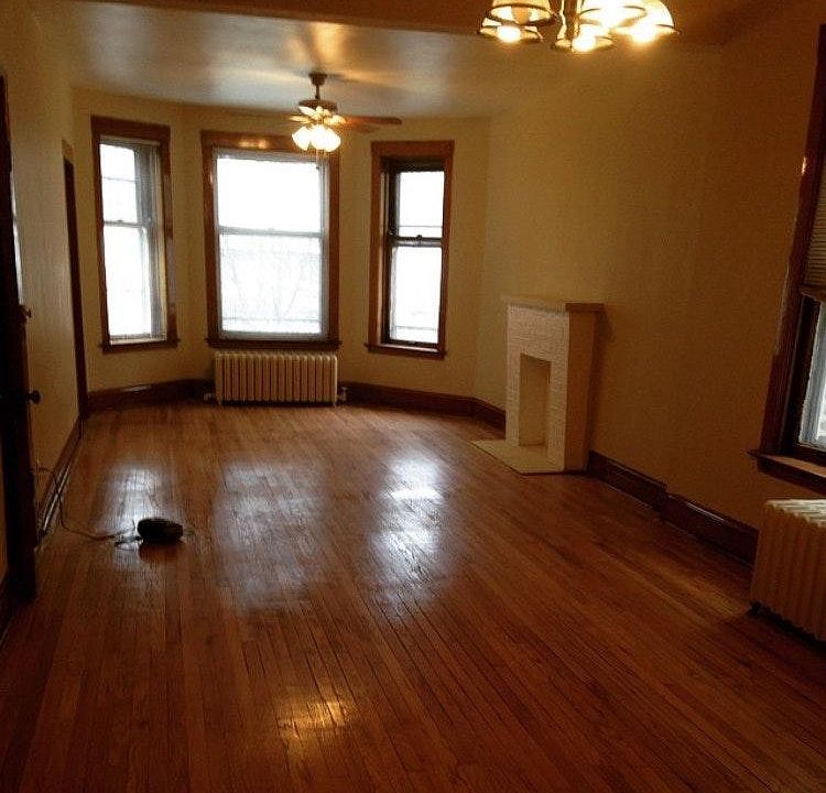 2nd image of 5245 W Quincy St #2