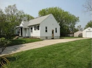 212 W Hopkins Ave, Pontiac, MI 48340