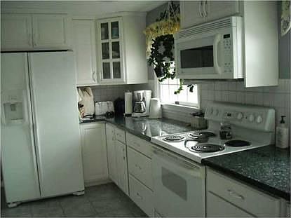 4th image of 21 Cherry St