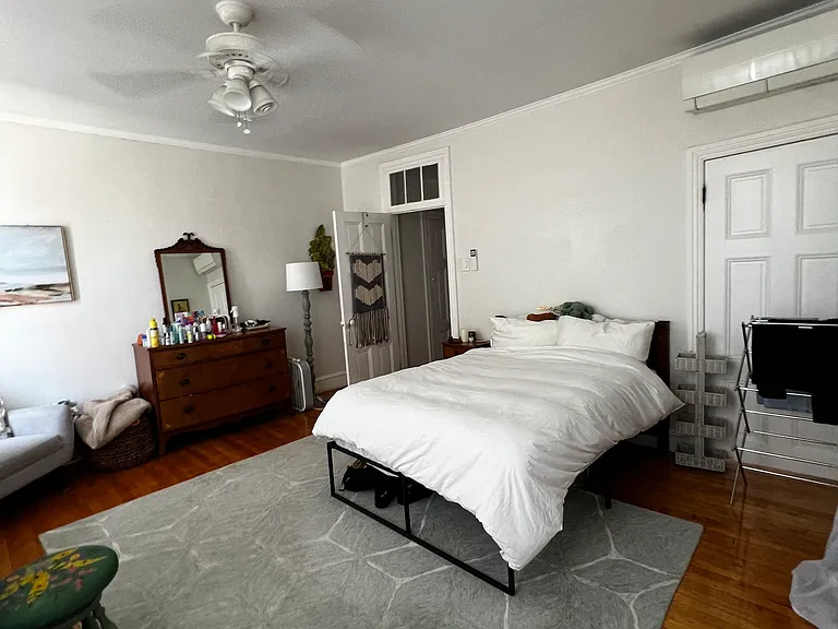 1938 W Girard Ave #3 — Photo 17