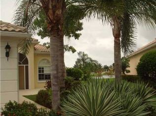8225 Laborie Ln, Wellington, FL 33414