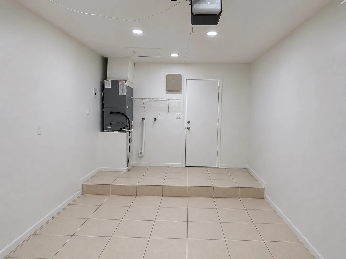 3 bed, 1786 sqft, $3,800 — Photo 2