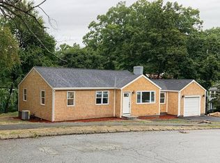 30 Grace Rd, Woburn, MA 01801