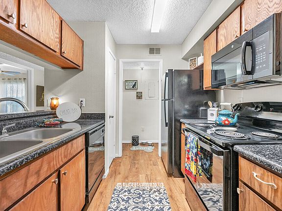 4th image of 3420 S Coulter St #03ab1f3ac