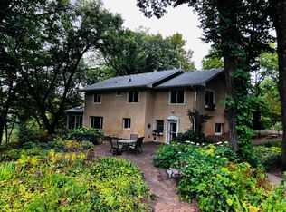 9551 Riverview Rd, Eden Prairie, MN 55347