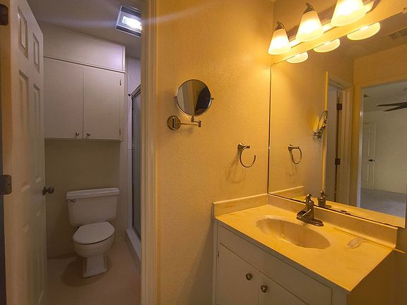 5th image of 3811 Driftwood Ct