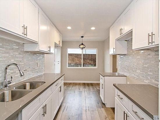 2nd image of 3020 Vineland Ave