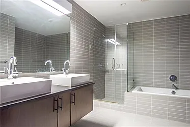 Rented by R New York