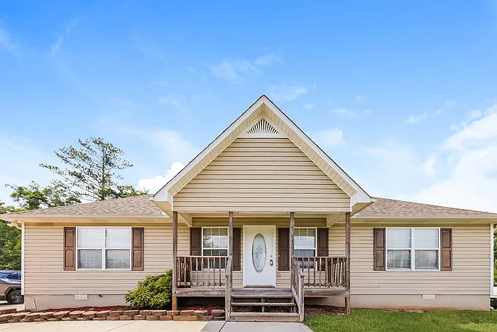 965 Skyview Lake Rd — Photo 1