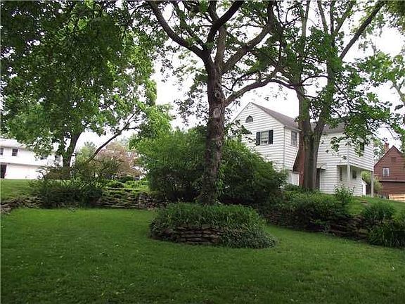4th image of 3155 Kylemore Rd