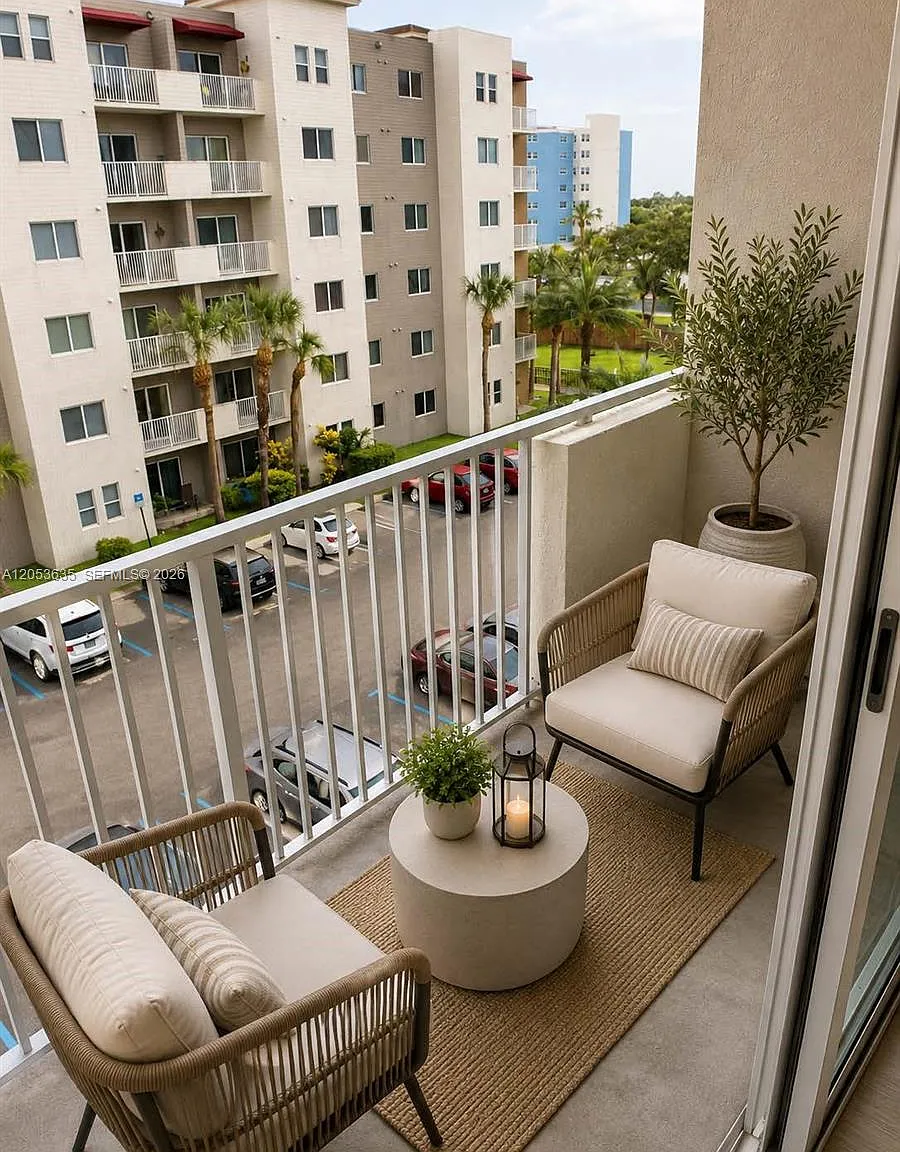 Paradise Pointe Condo — Photo 3